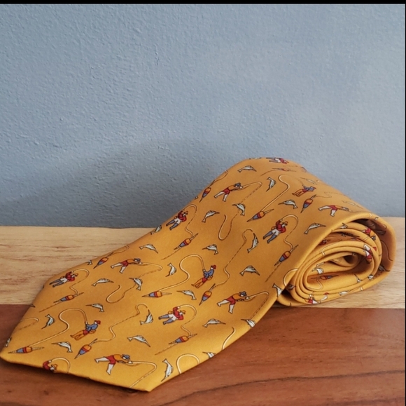 SALVATORE FERRAGAMO FISHING MOTIF GOLD SILK NECK TIE, NWOT - Picture 9 of 10